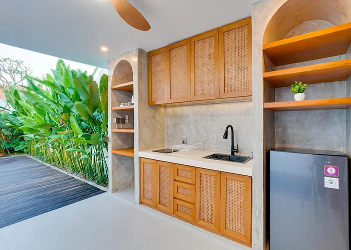 La Luxe Villa *